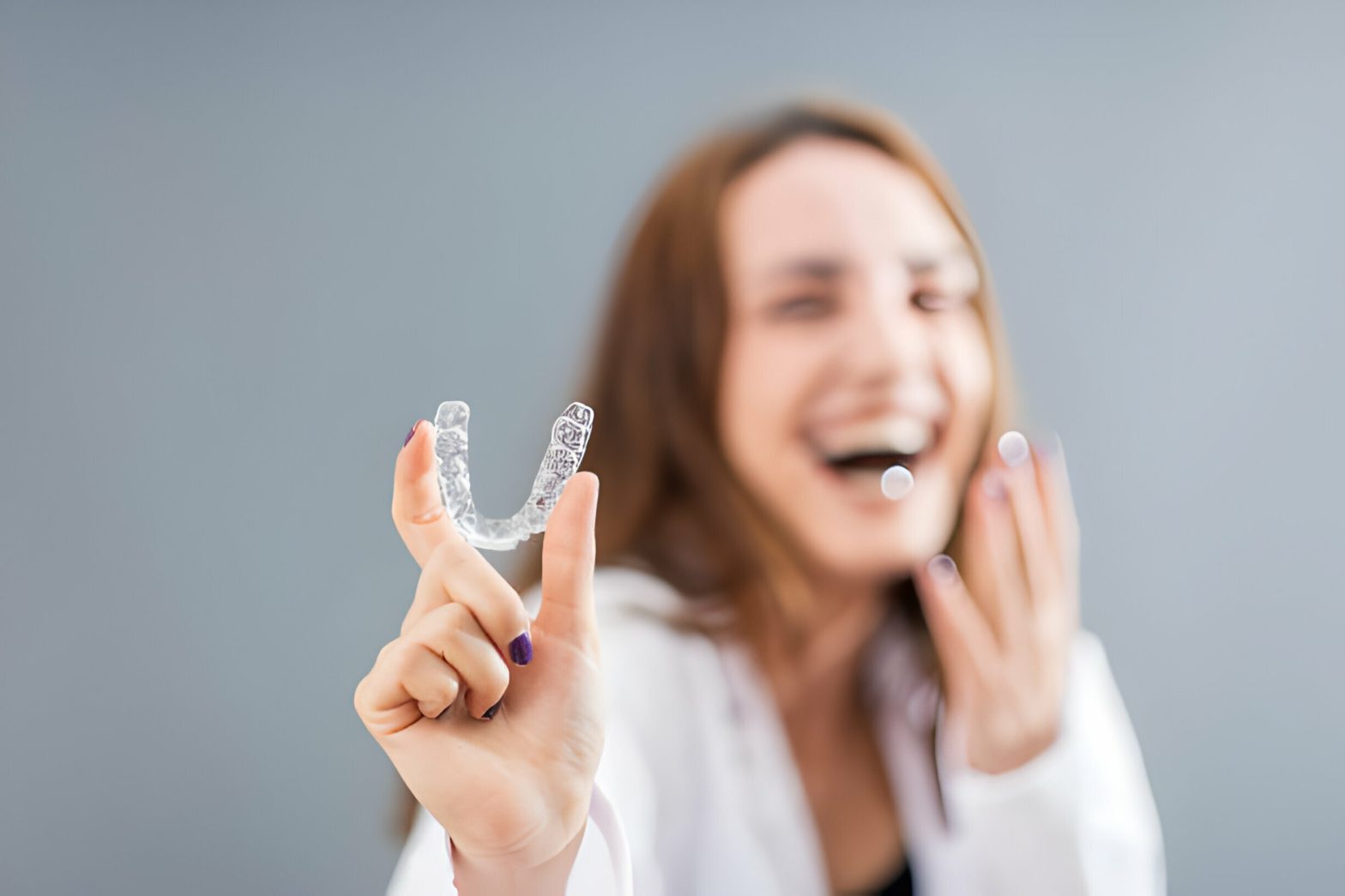 10 Invisalign Hacks You Didn’t Know You Needed_FI