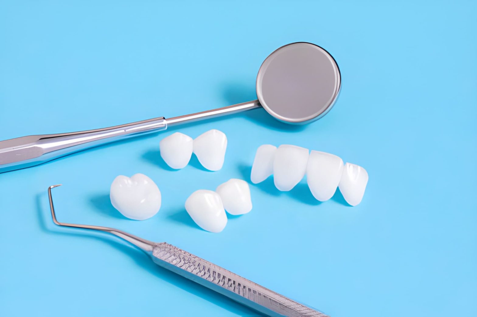 Natural-Looking Porcelain Crowns at Dental Care Center of South Kansas City_FI