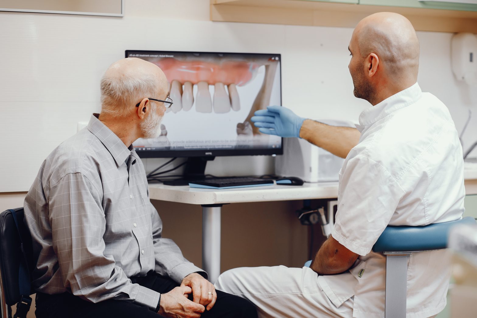 Dental implants Kansas City MO permanent tooth replacement